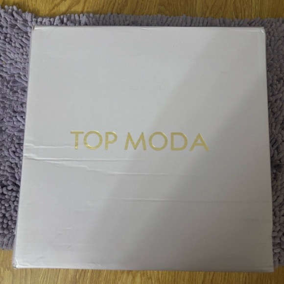 NIB fashion nova kyra buckle knee high boots size 7 ! - Picture 2 of 9